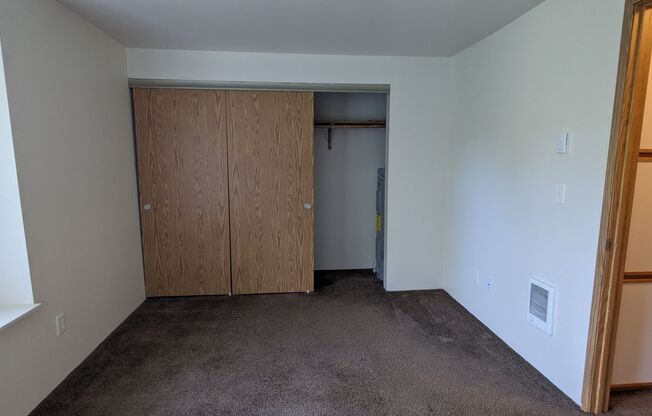 1 bed, 1 bath, 650 sqft, $1,225, Unit 4048