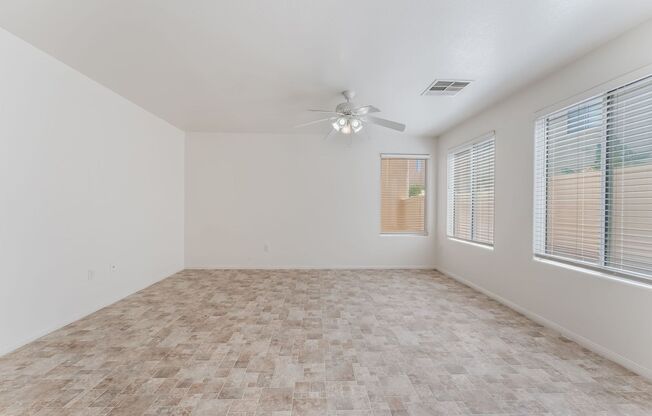 Stylish 3-Bedroom Home in Gated Pinecrest Community – Move-In Ready!