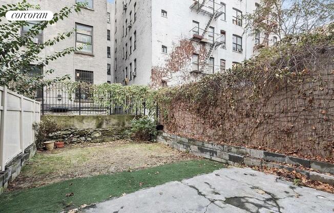 110 W 130 ST