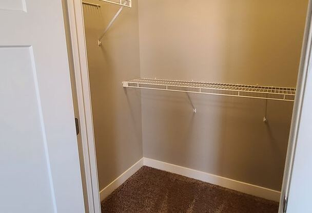 2 beds, 2 baths, $1,725, Unit 203