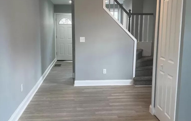 PIGTOWN 2 Bedroom 2 Bathroom Newly Renovated Townhome