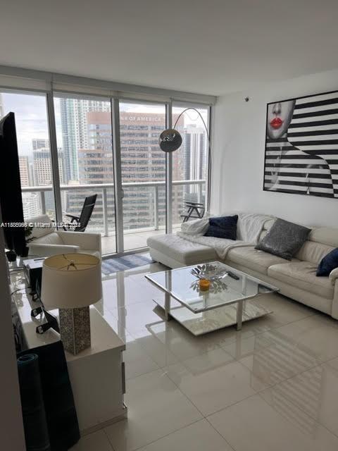 475 Brickell Ave