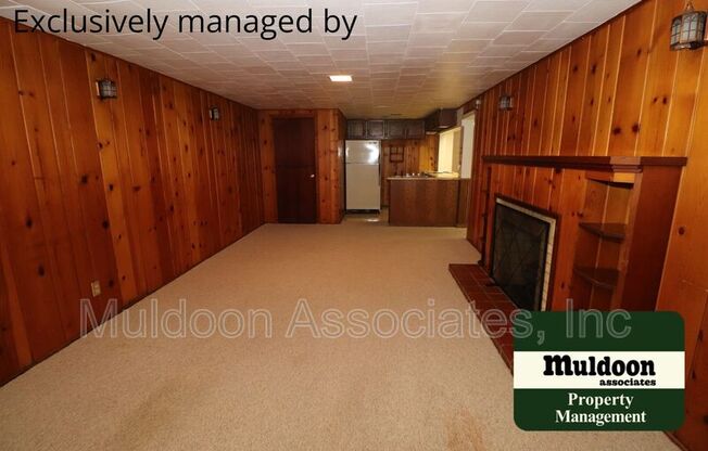 215 KENWOOD DR