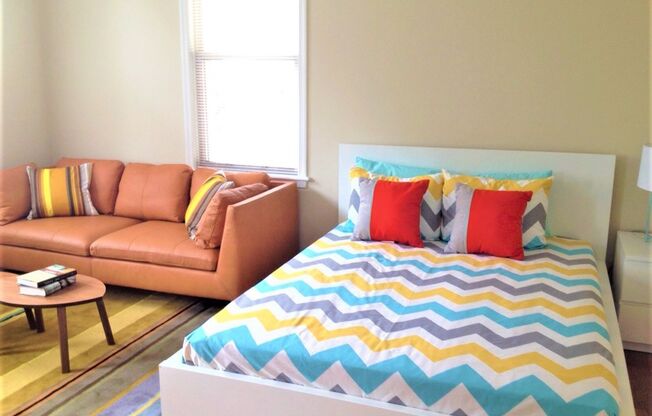 Studio, 1 bath, 480 sqft, $2,175, Unit 308