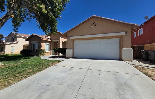 42522 Coronet Ct Lancaster CA 93536