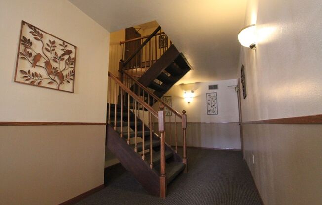 2 beds, 1 bath, $899.99, Unit 209