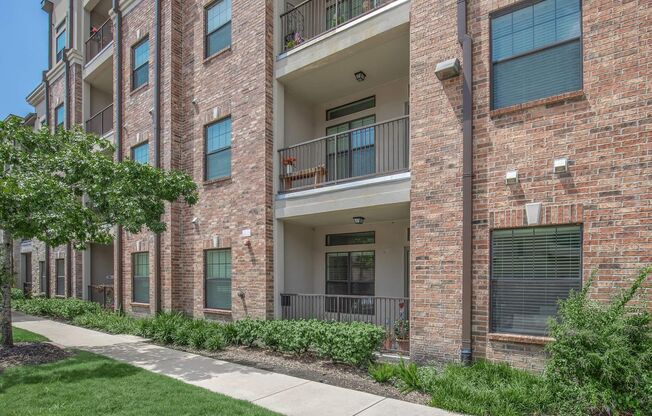 Sunningdale Beautiful 55+ Living in the Woodlands