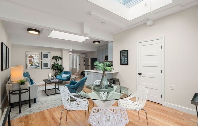 202 ELM ST
