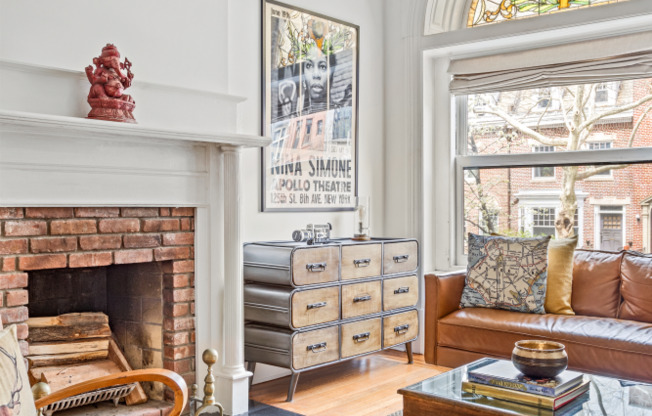 52 MIDWOOD ST