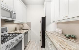 3 Hanover Square 23E