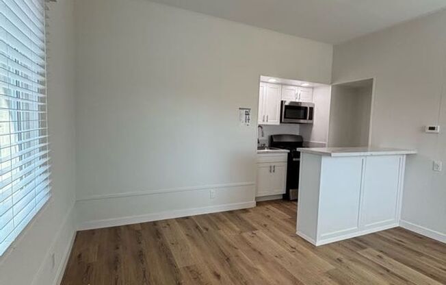 1 bed, 1 bath, 480 sqft, $1,895, Unit 009#B83