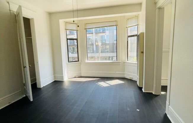 2 beds, 1 bath, 679 sqft, $2,050, Unit 319