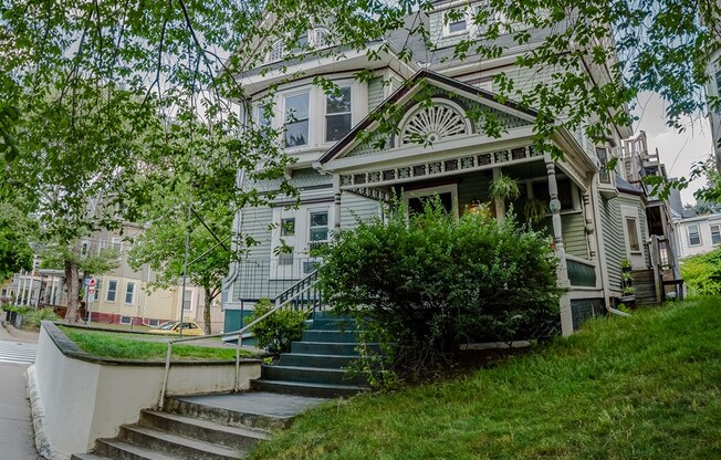 Studio, 1 bath, 290 sqft, $2,175, Unit 1