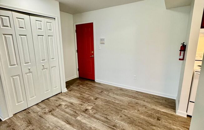 1 bed, 1 bath, 700 sqft, $1,095, Unit #205