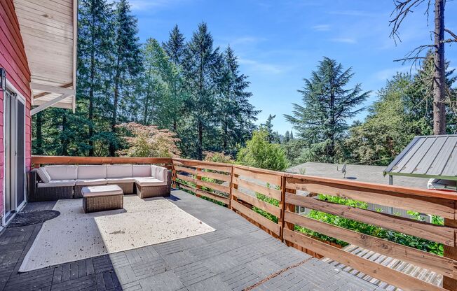 Charming 3 bed, 2 bath Craftsman Cottage in the Heart of Oak Grove