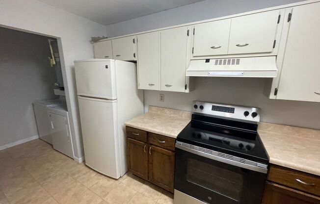 2 bed 2 bath Raintree Condominium