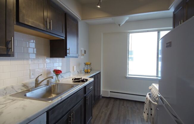 1 bed, 1 bath, 620 sqft, $1,295, Unit 714