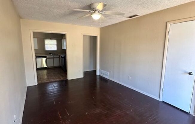 4 beds, 1 bath, $1,195