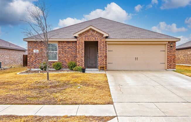 You will want to see this home as it is a great value! Located at the back of the Magnolia neighborhood just a few houses away from a walking trail and community fishing pond.