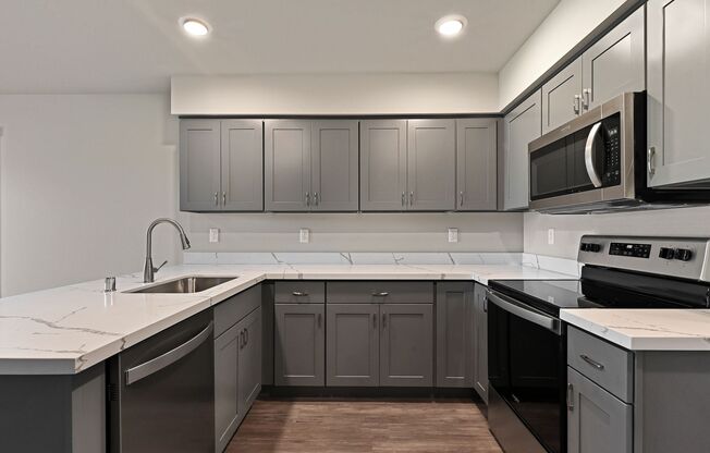 3 beds, 2 baths, 1,000 sqft, $2,150, Unit Unit 401
