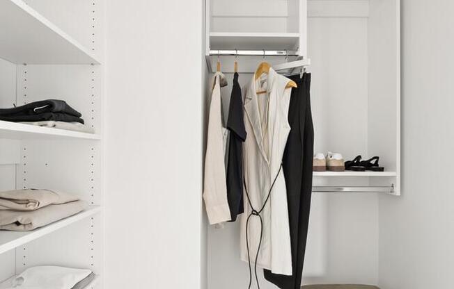 2 beds, 2 baths, $6,650, Unit PH1G