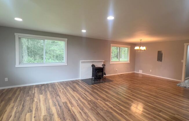 39842 Burnside Loop, Astoria, OR 97103