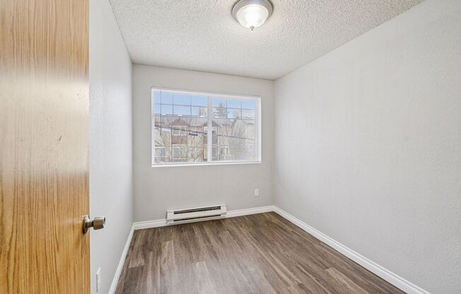 3 beds, 2 baths, 643 sqft, $2,000, Unit A306