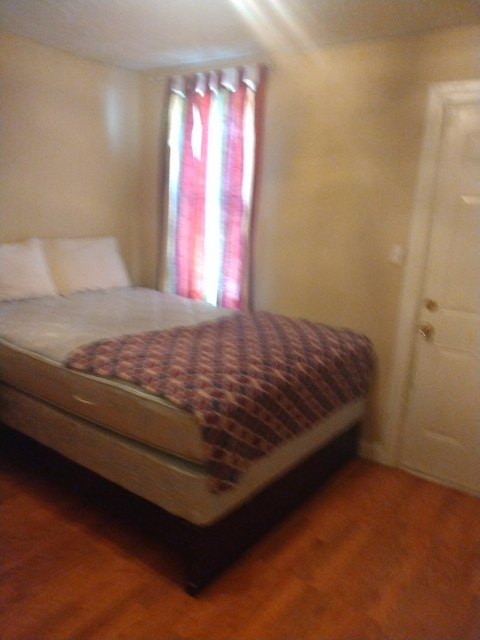 1610 E 28 ST