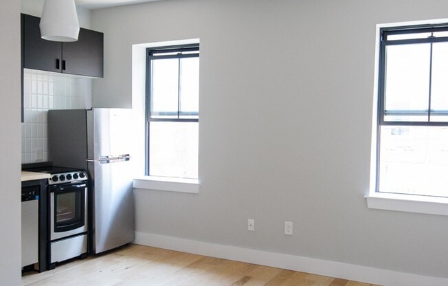 2121 East Dauphin Street