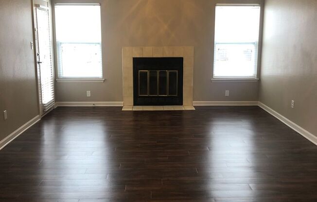 2 beds, 2 baths, 952 sqft, $1,595, Unit #1210