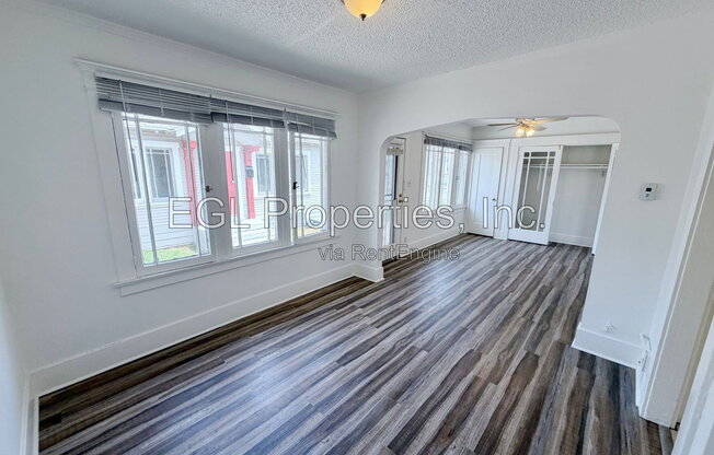 3521-1/2 Montclair Street