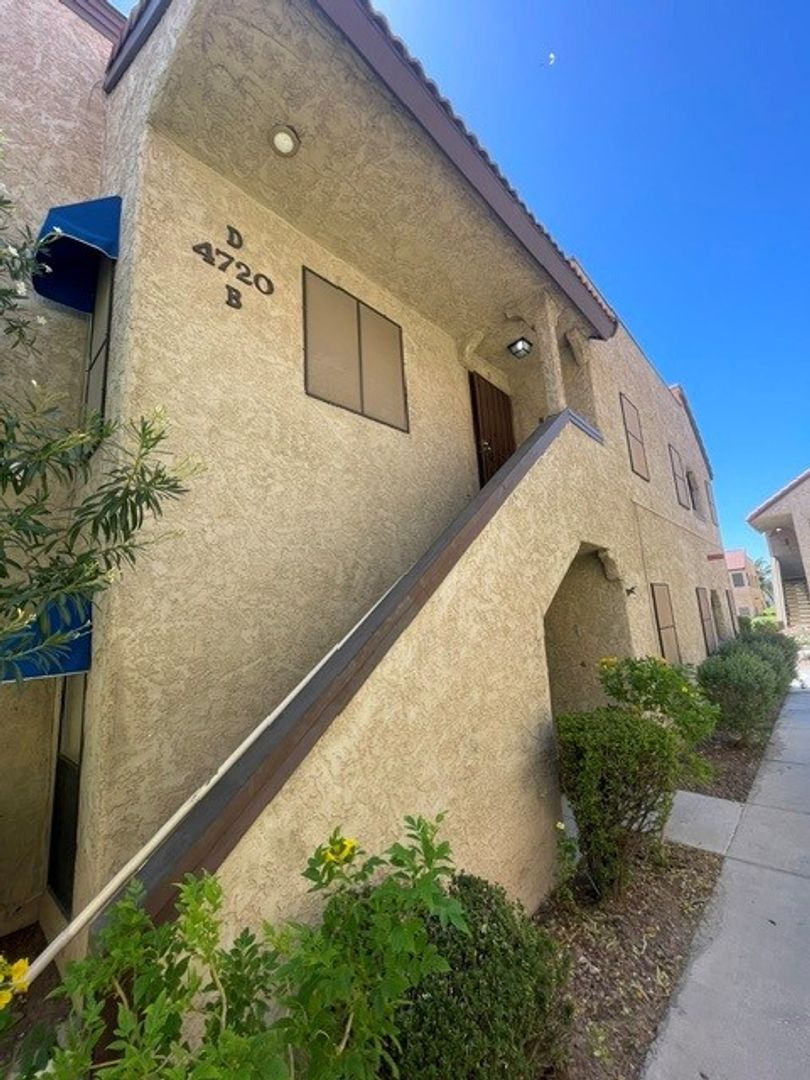 4720 Obannon Dr #B ! Newly Upgraded 2 Bed / 2 Bath !