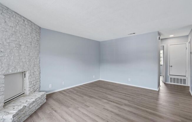 302 Hedgewood Drive