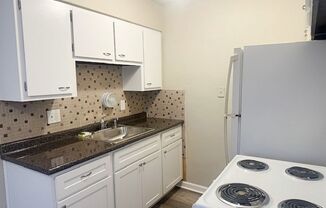 1 bed, 1 bath, 700 sqft, $750, Unit 6