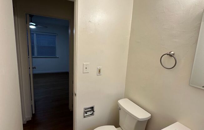 1 bed, 1 bath, $1,895, Unit 4320