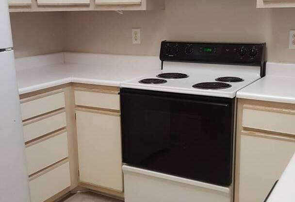 2 beds, 2 baths, $1,300