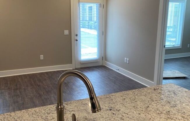 1 bed, 1 bath, 725 sqft, $835, Unit 514