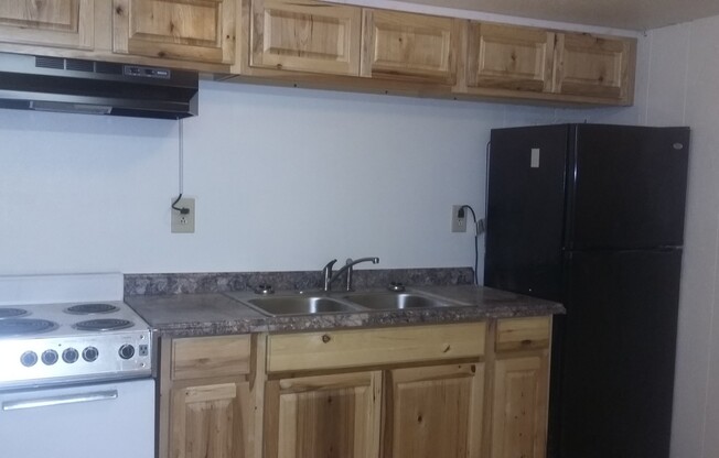 1 bedroom apartment near PSNS