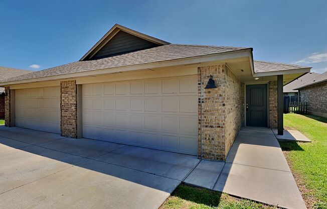 2 Bedroom 2 Bath Duplex Close To Tinker AFB