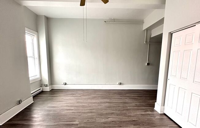 Studio, 1 bath, 430 sqft, $1,375, Unit 819