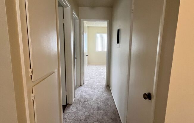 2 beds, 1 bath, $2,295