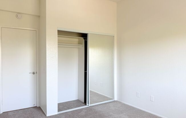 2 beds, 2 baths, 900 sqft, $2,600, Unit 415