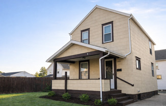 Updated 2 Bedroom SW Canton House for Rent