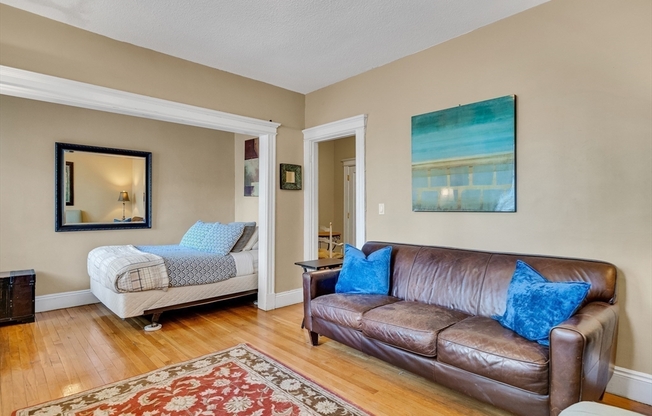 11 Park Dr