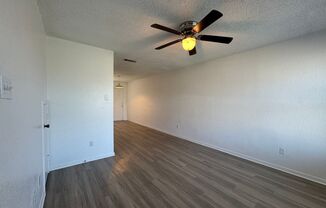 2 beds, 1.5 baths, $900, Unit Unit D