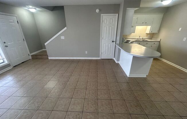 1013-B Leaphart Street