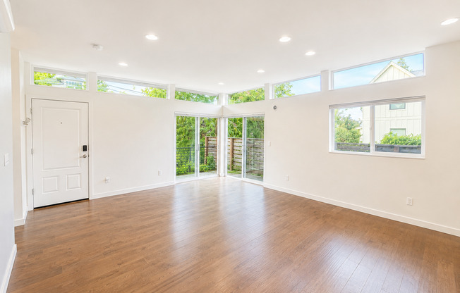 Cherry Hill/Central District Townhome