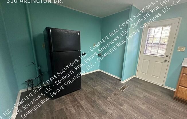 3 beds, 1 bath, $1,395