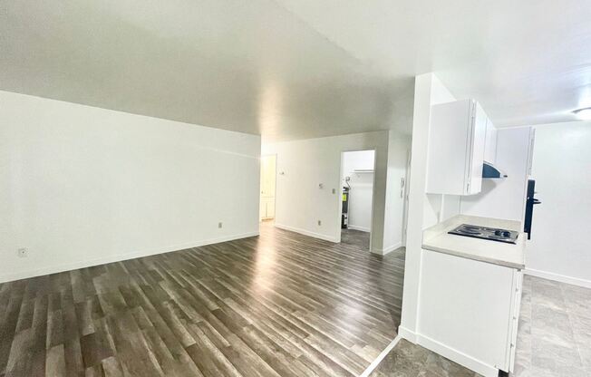 12556 15TH AVE NE