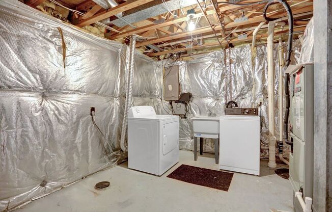 Charming End Of Group Townhome for Rent